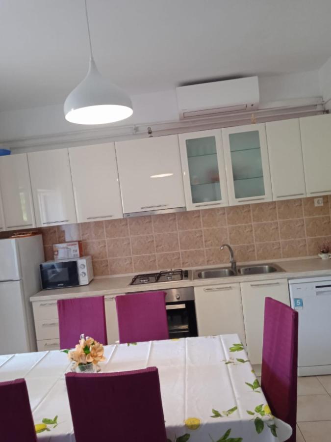 Apartments Marita Корчула Экстерьер фото